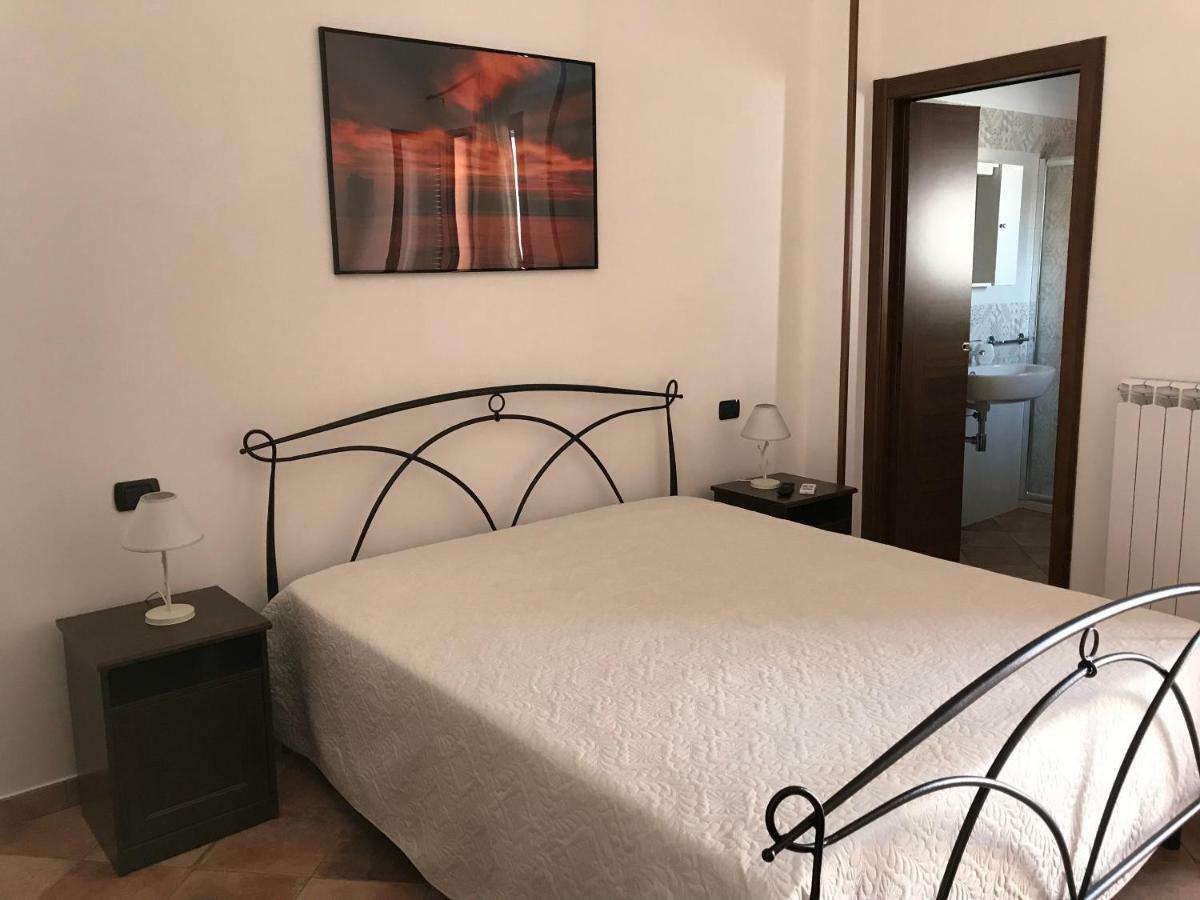 Il Grillo Parlante Bed & Breakfast Surbo Exterior photo